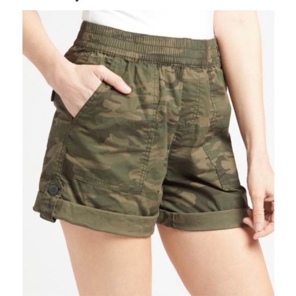 Sanctuary Trail Blazer shorts Camo - Picture 1 of 4